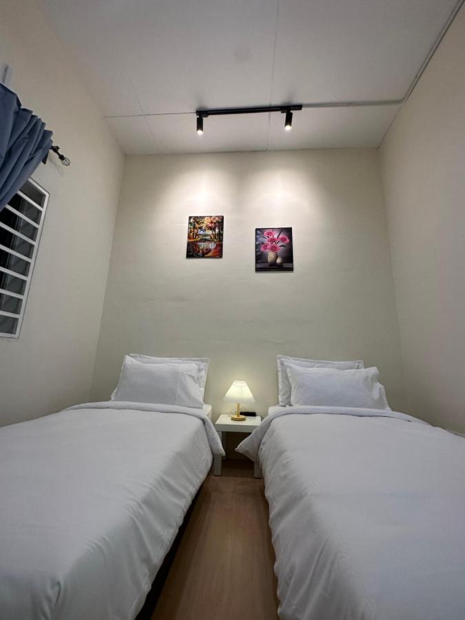 Ww Hostel 22A Private Shower George Town Ngoại thất bức ảnh