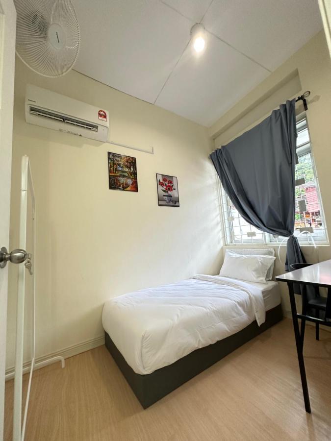 Ww Hostel 22A Private Shower George Town Ngoại thất bức ảnh