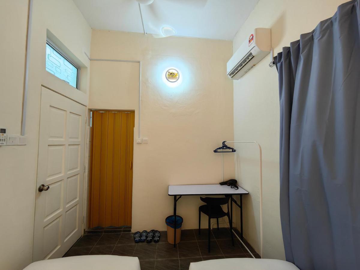 Ww Hostel 22A Private Shower George Town Ngoại thất bức ảnh