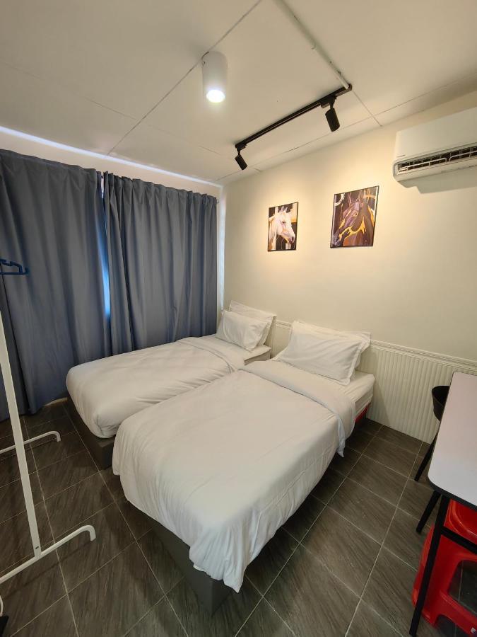 Ww Hostel 22A Private Shower George Town Ngoại thất bức ảnh