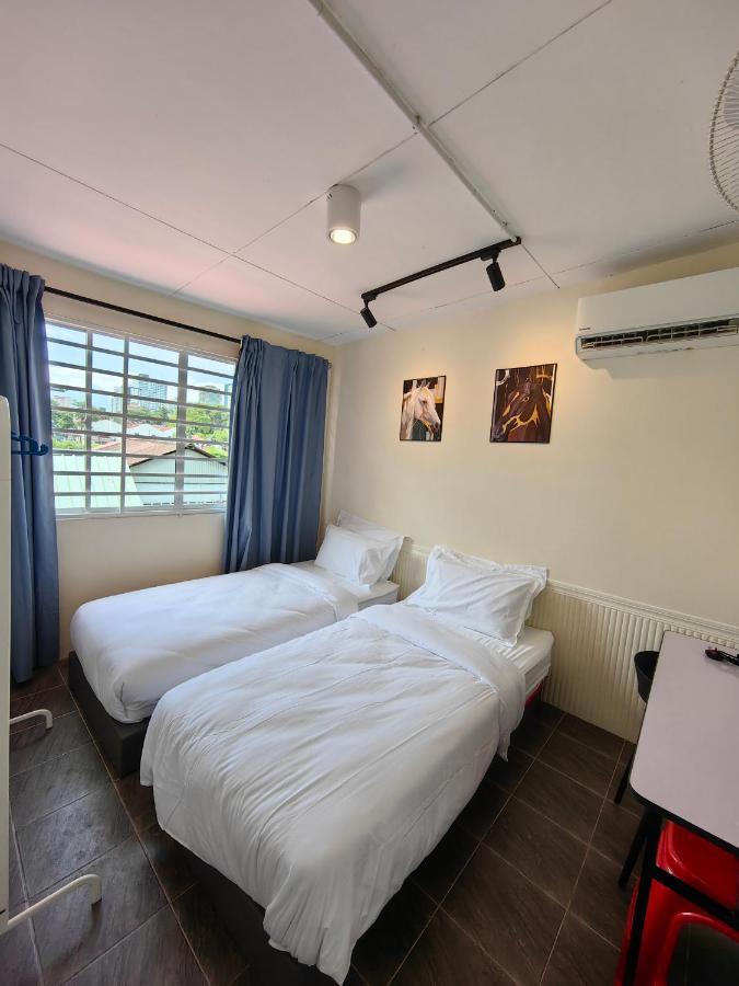 Ww Hostel 22A Private Shower George Town Ngoại thất bức ảnh