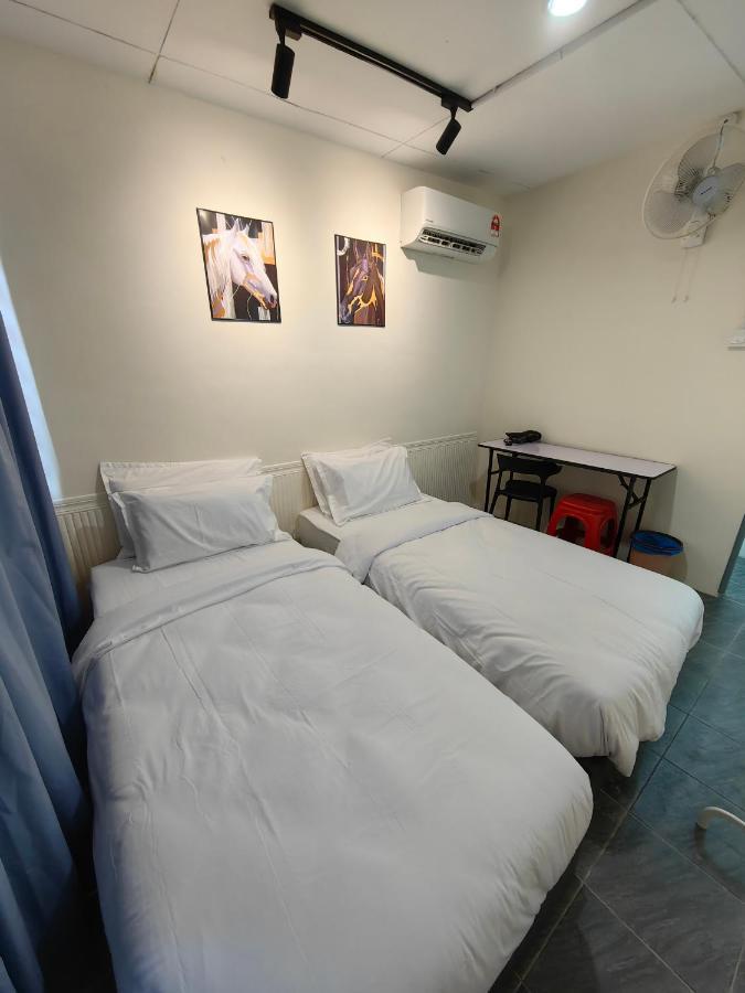 Ww Hostel 22A Private Shower George Town Ngoại thất bức ảnh